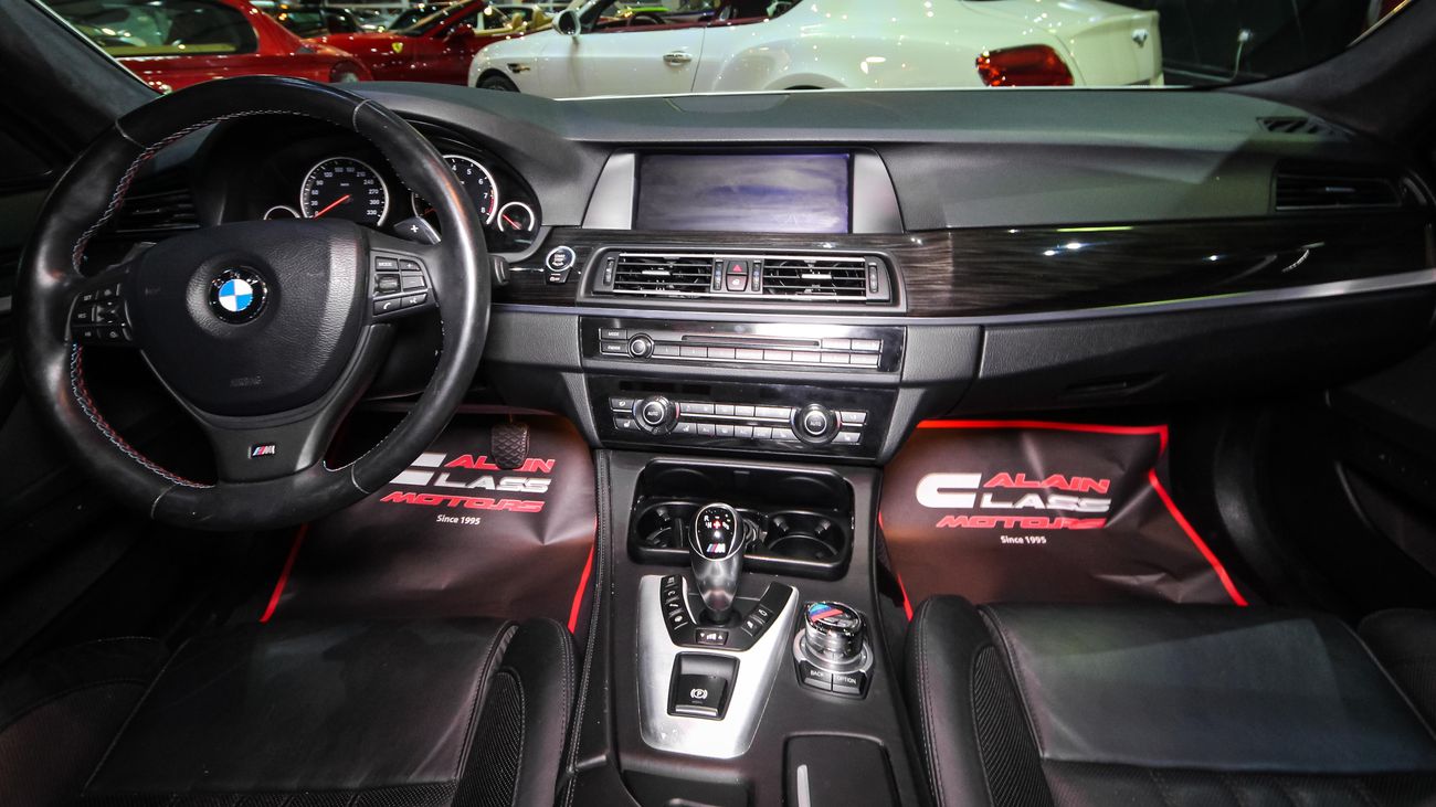 بي أم دبليو M5