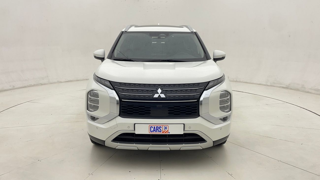 ميتسوبيشي آوتلاندر HL SYNTHETIC LEATHER WITH SUNROOF 2.5 | بدون دفعة مقدمة | اختبار القيادة في المنزل