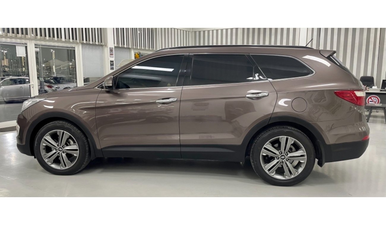 Hyundai Grand Santa Fe FSH BY AGENCY…SINGLE OWNER