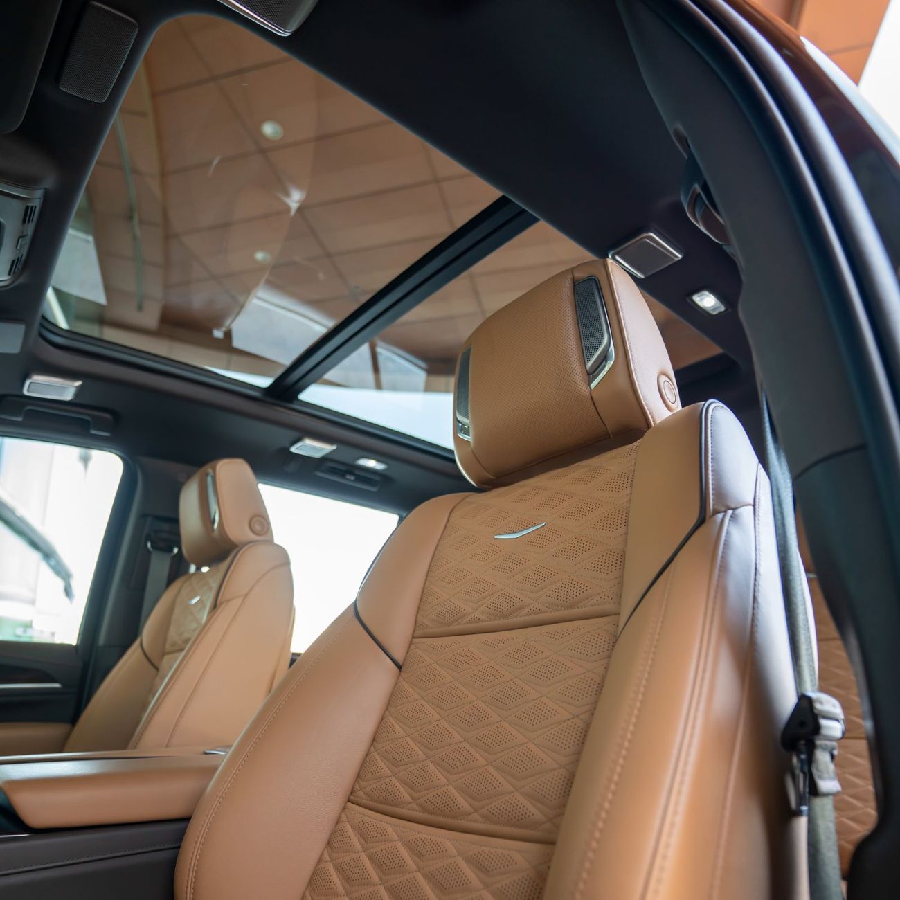 كاديلاك إسكالاد 2022 CADILLAC ESCALADE SPORT PLATINIUM GCC DONE 78,000KM ( WARRANTY TILL 2027 OR 100,000KM )