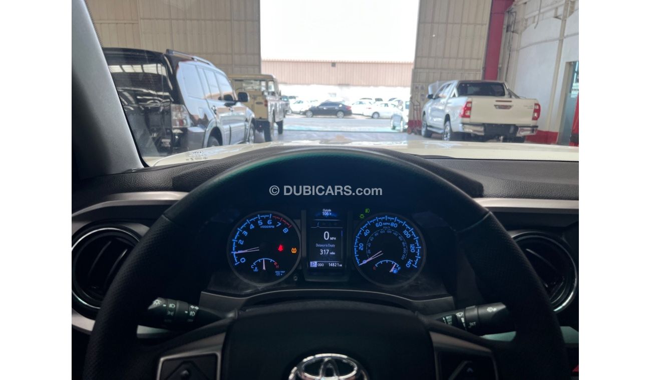Toyota Tacoma Tacoma 2022 4x4 Drive Low Miles