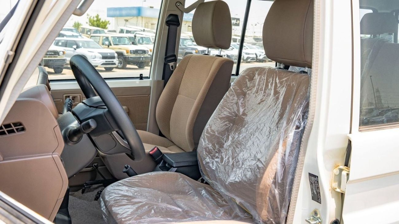 تويوتا لاند كروزر 70 2024 Toyota LC76 4.0L petrol MT Full option