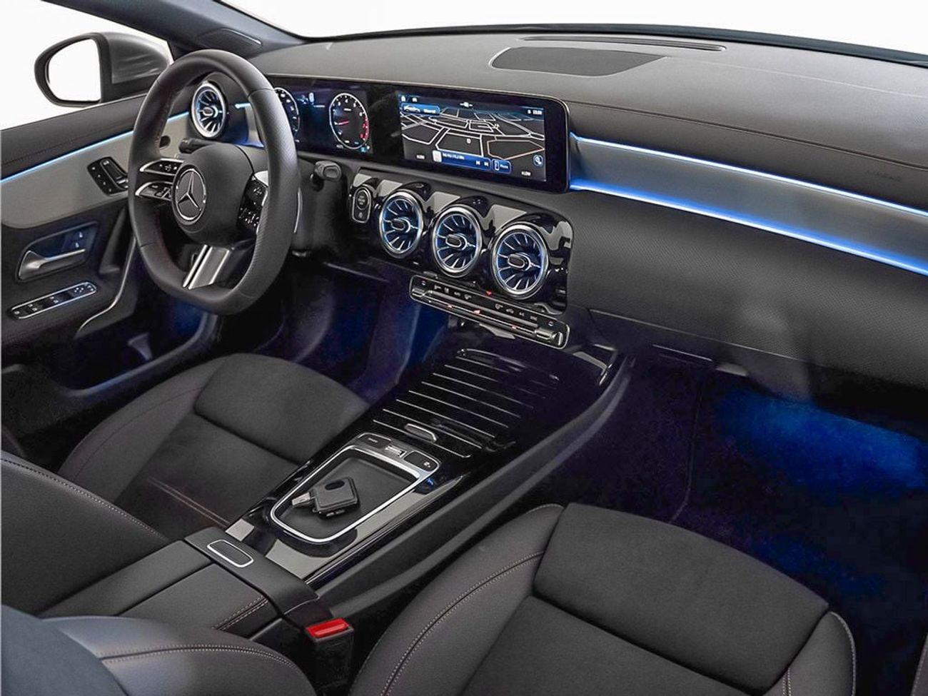 مرسيدس بنز CLA 250 4MATIC