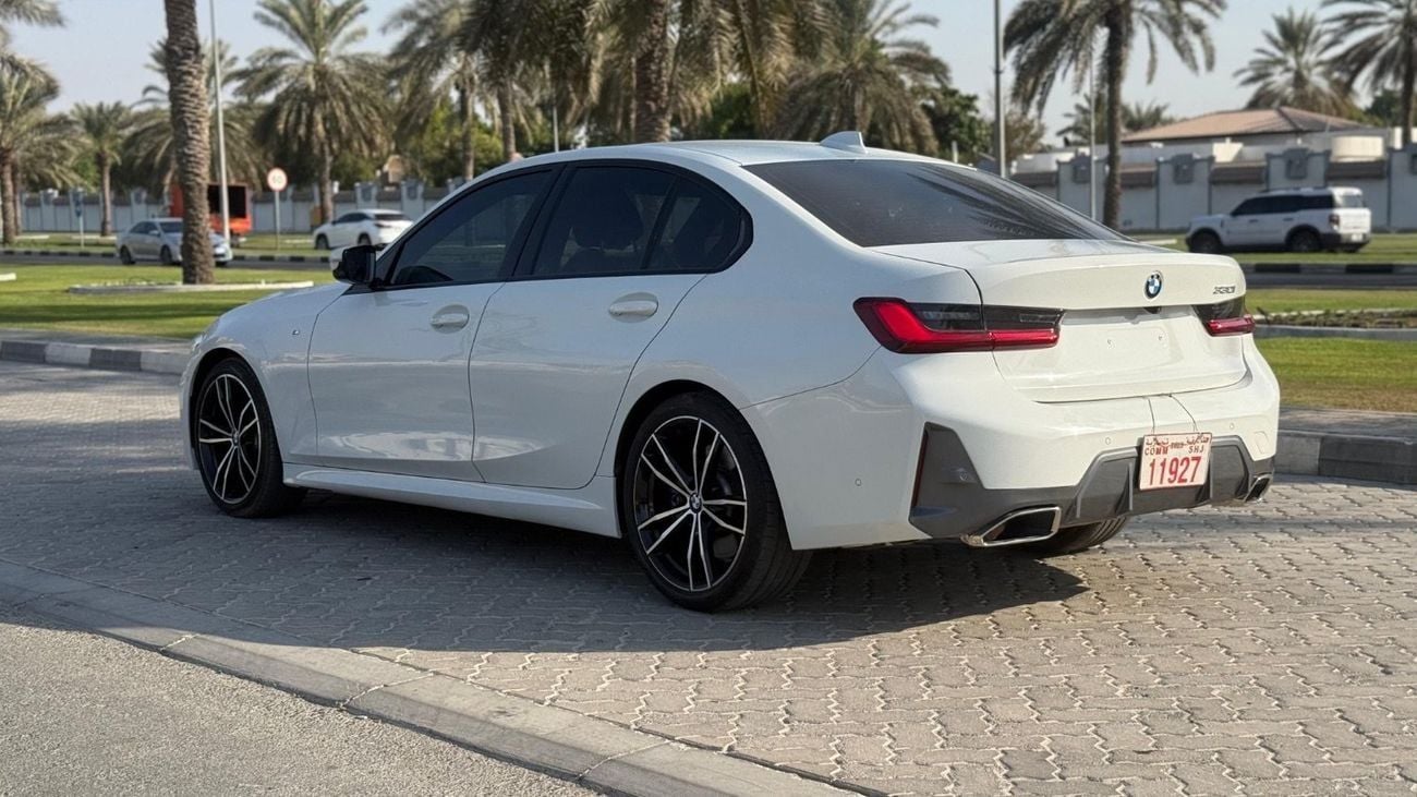 بي أم دبليو 330i M SPORT