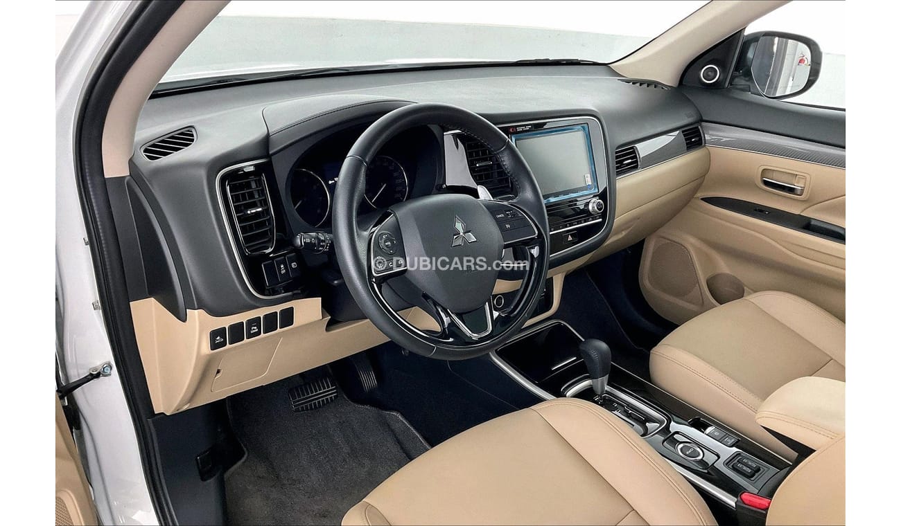 مرسيدس بنز S 550 5.5L-8 CYL-FULL OPTION -JAPANESE SPEC -EXCELLENT CONDITION