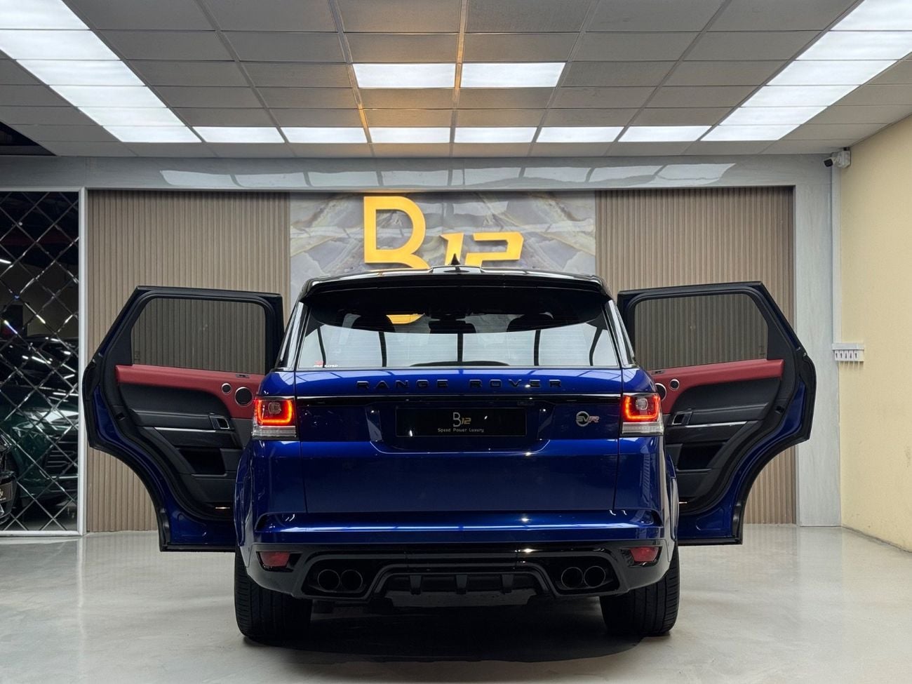 Land Rover Range Rover Sport SVR Carbon Edition 5.0L