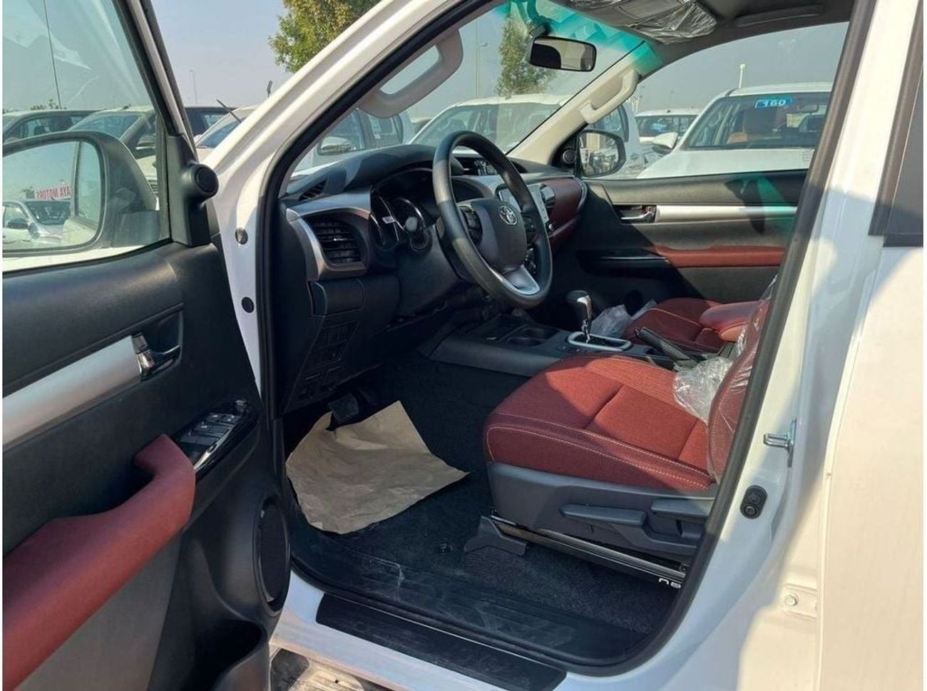 Toyota Hilux TOYOTA HILUX 2.7 AT FULL OPTION WITHOUT PUSH START WHITE 2025