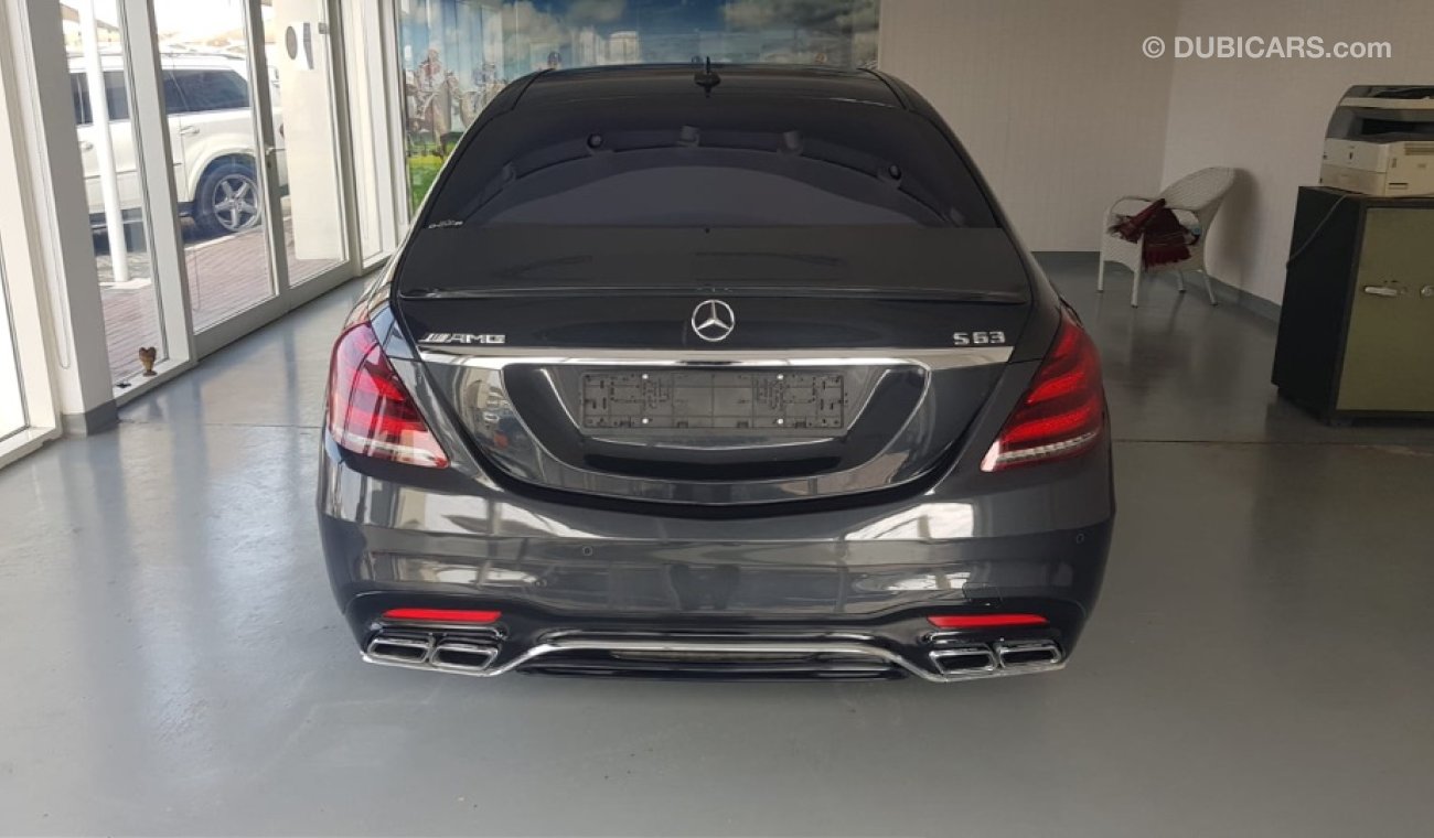 Mercedes-Benz S 550