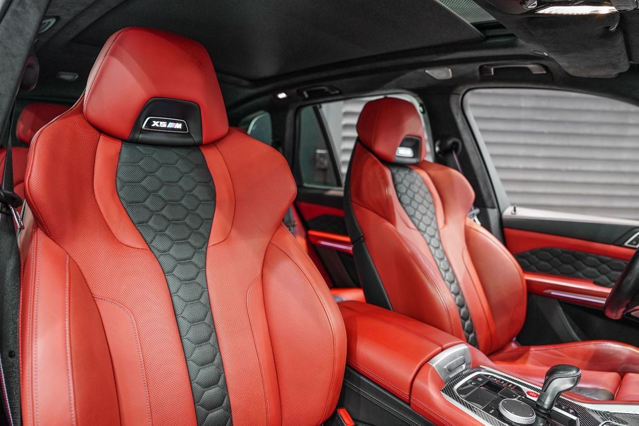 BMW X5M Competition 4.4L Carbon Interior, Driving Assistance Pro, GCC Spec!!