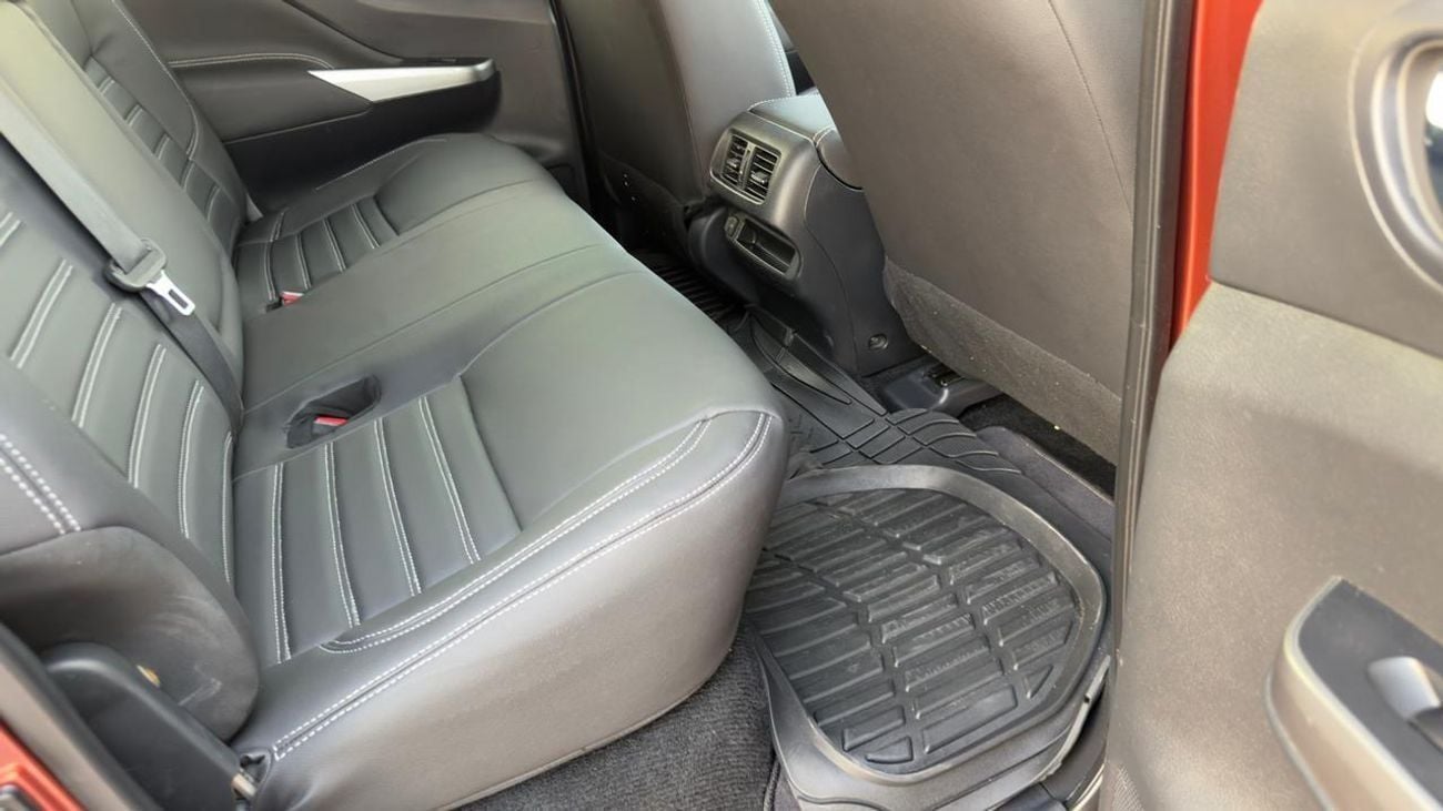 Nissan Navara 2021| 2.3L DIESEL | AUTOMATIC TRANSMISSION | RIGHT-HAND-DRIVE | PREMIUM CANOPY INSTALLED | HEAVY ROO