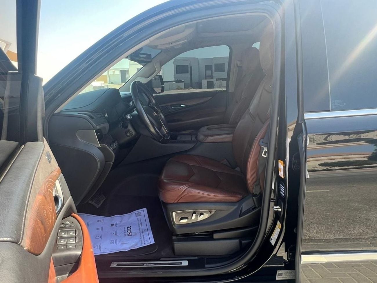 Cadillac Escalade Premium Luxury 6.2L 4WD