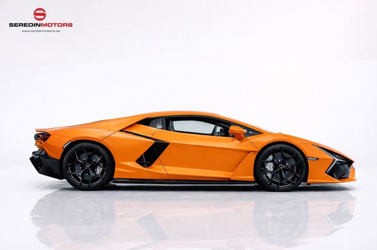 لامبورغيني ريفويلتو 6.5L V12 Hybrid