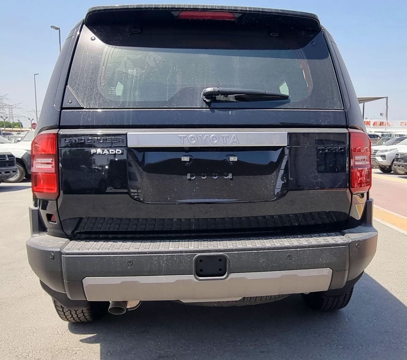 تويوتا برادو TOYOTA PRADO 2.4L PETROL WITH RADAR MY 2025