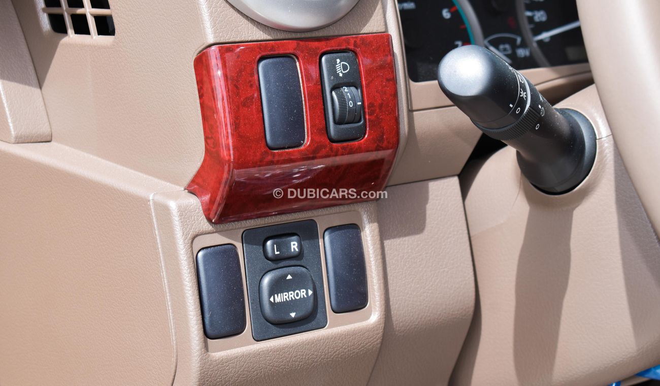 Toyota Land Cruiser Pick Up LX V6