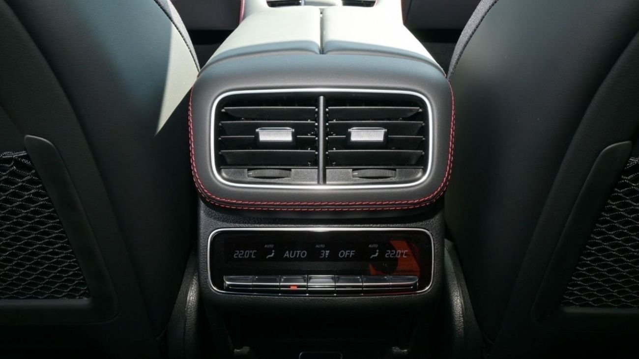 مرسيدس بنز GLE 53 Mercedes-Benz GLE53 AMG Coupe, 22" Alloy Wheels, Carbon Fiber, New Facelift | 4Matic+ | 2024