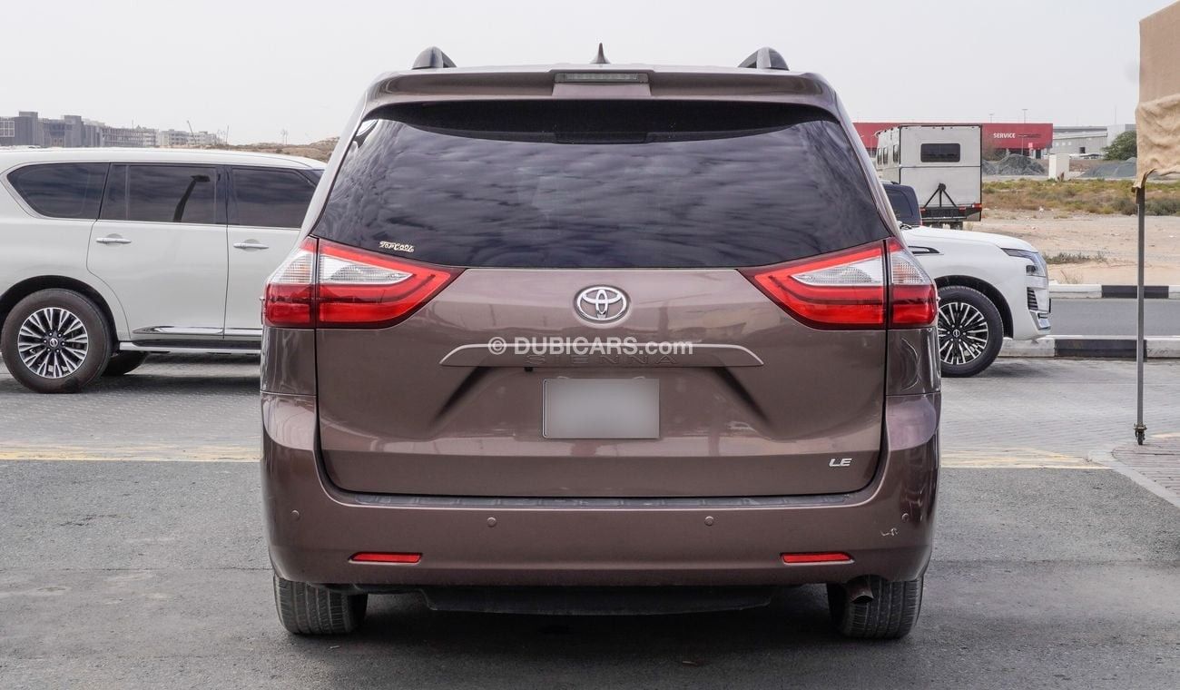 Toyota Sienna LE