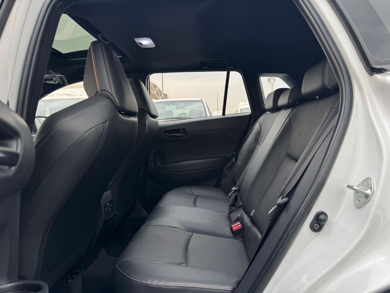 Toyota Corolla Cross Facelift 2.0L HEV FWD 2025 Export Price @ 72,500 AED