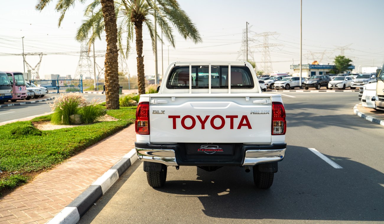 Toyota Hilux 2023 TOYOTA HILUX 2.4L DLX 4X4 0KM GCC