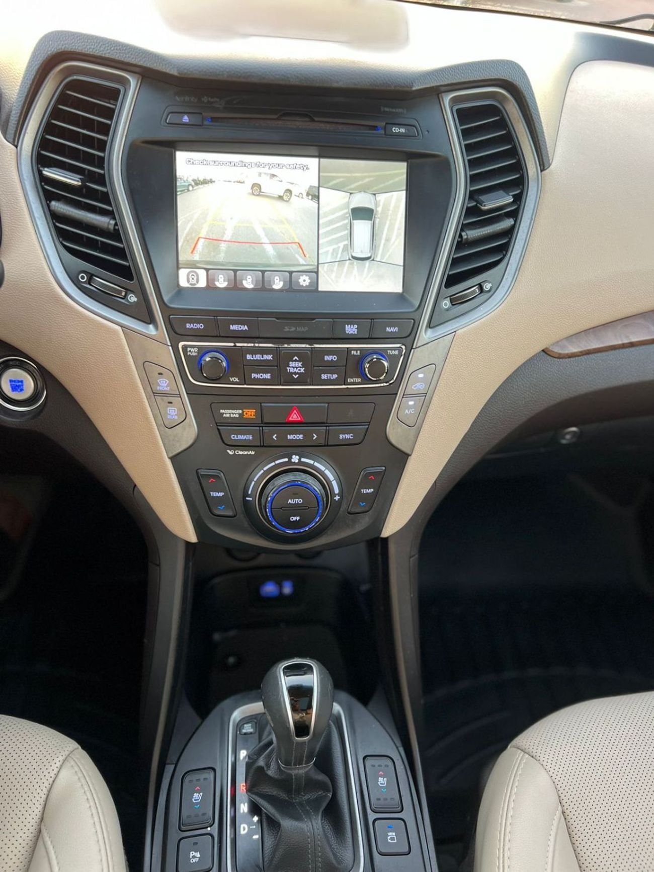 Hyundai Santa Fe SPORT (NON GCC) 2018 Hyundai Santafe Fe Full Options 2.0T V4 AWD 4x4 - Panoramic View - 360* 5 CAM -