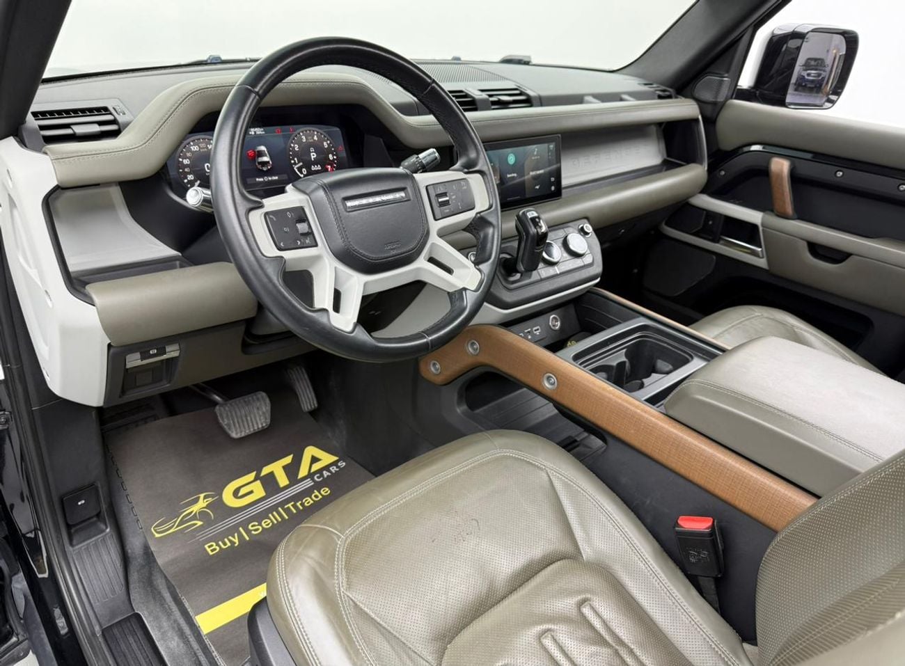 Land Rover Defender P400 90 HSE 3.0L (5 Seater) 2021 Land Rover Defender P400 ,Agency Warranty+Full Service History ,Ful