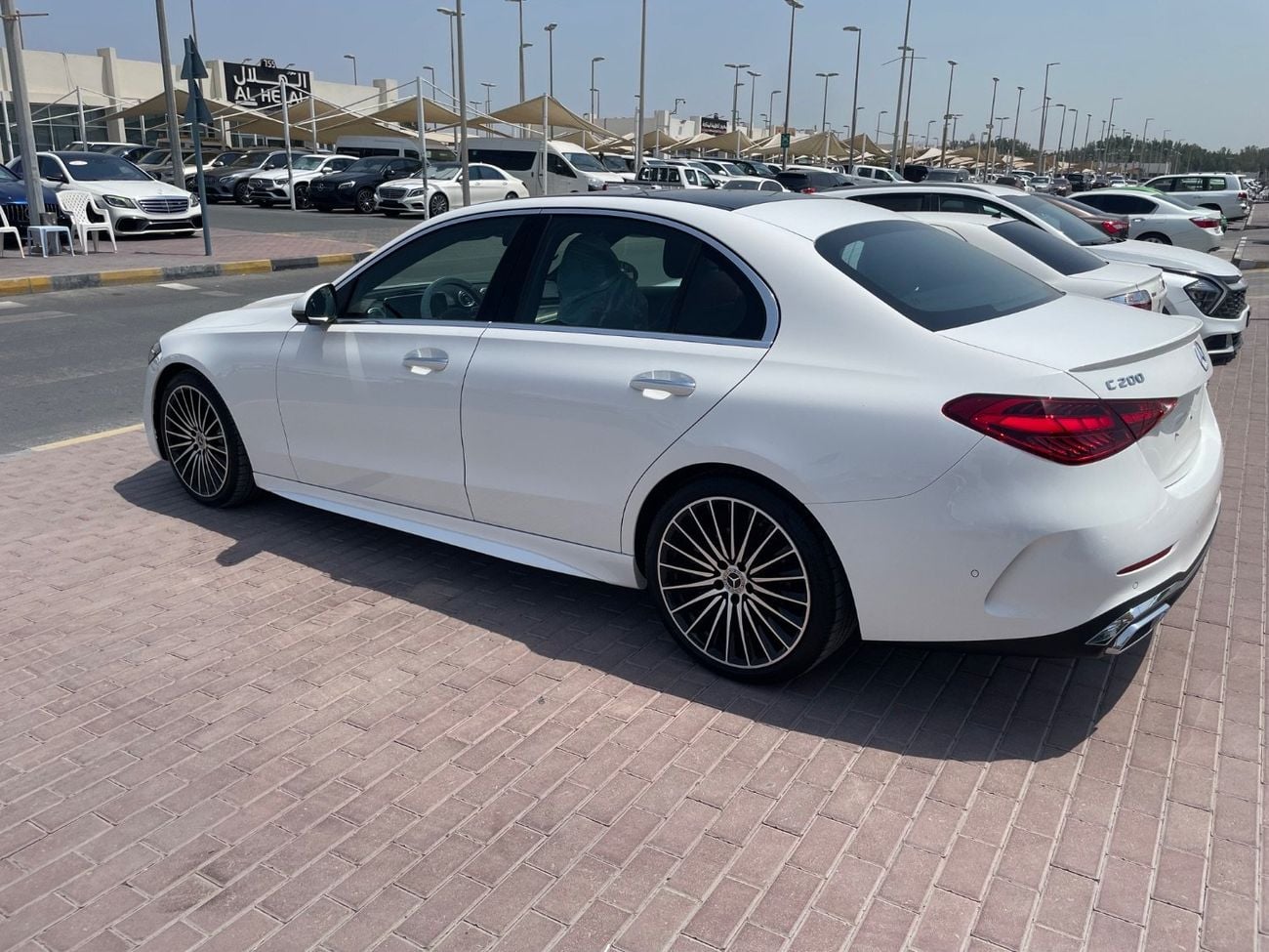 مرسيدس بنز C 200 PREMIUM