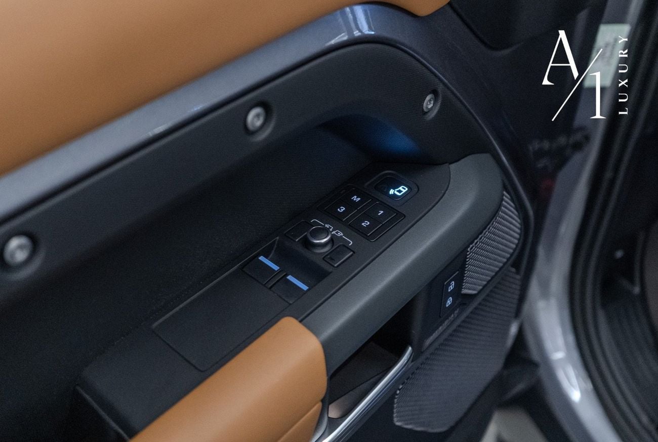 Land Rover Defender P400 90 X 3.0L (5 Seater) 2021 Land Rover, Defender X (P400) With Warranty, Fully Loaded, Excellent