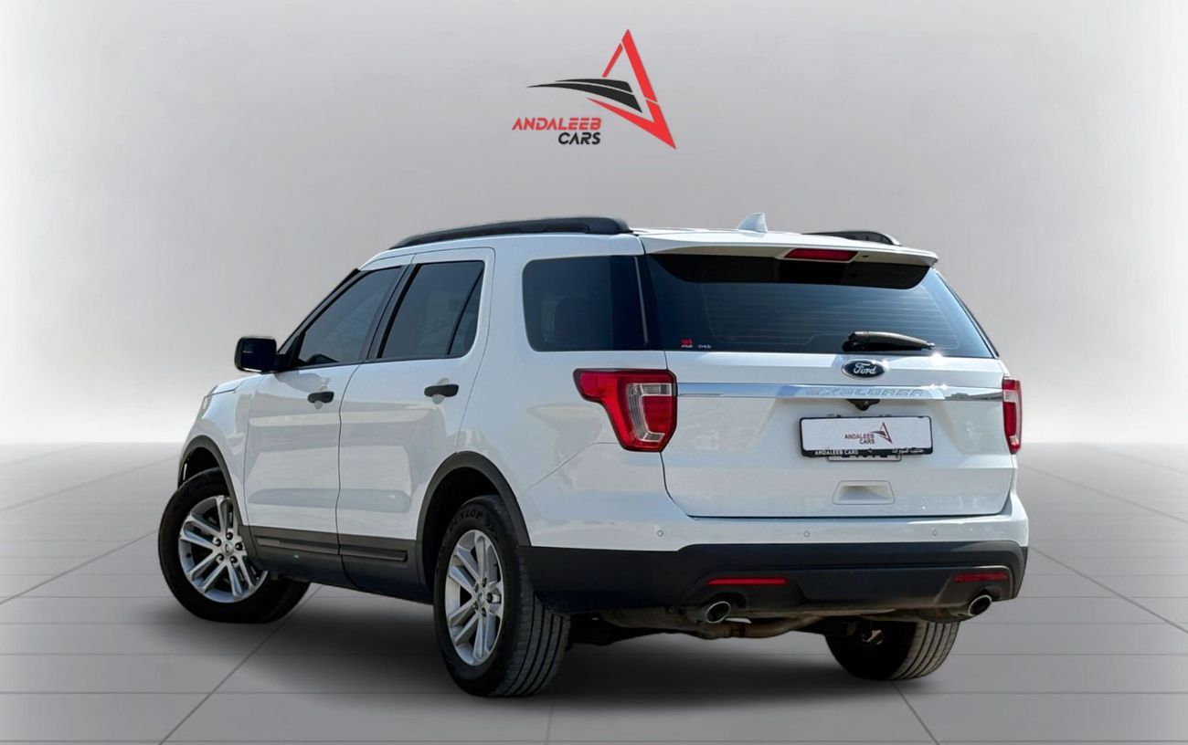 Ford Explorer FWD 3.5L V6 A/T | 2016 | GCC SPECS | WHITE EXTERIOR | AED 870 per month