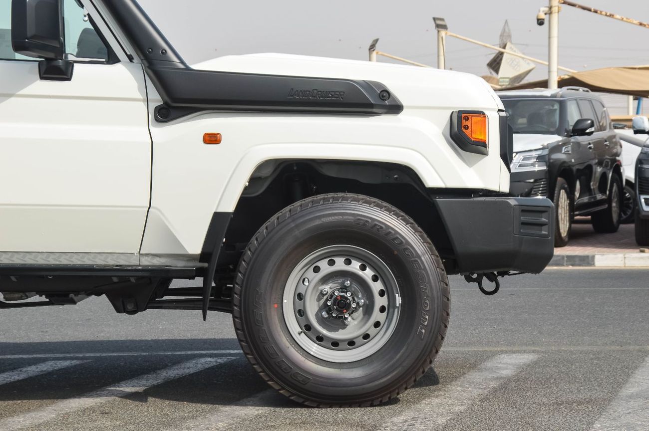 تويوتا لاند كروزر بيك آب TOYOTA LAND CRUISER 79 2.8L 4WD SC MT PICKUP 2025