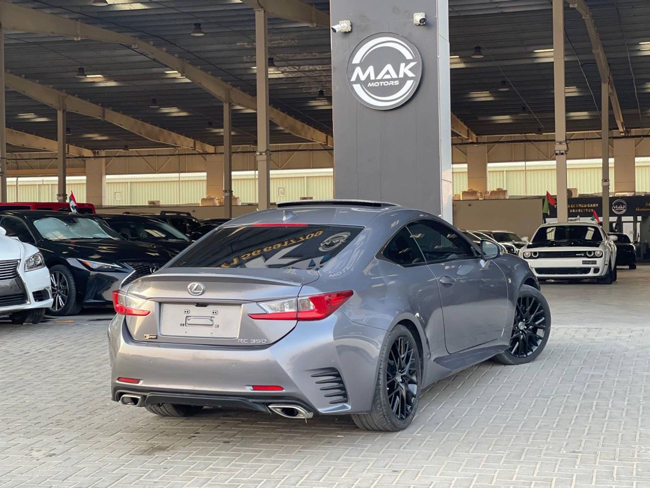 لكزس RC 350 F-SPORT / محرك V6 سعة 3.5 لتر / لوحة عدادات كهربائية / استهلاك منخفض للموارد / مقاعد مبردة / بحالة م
