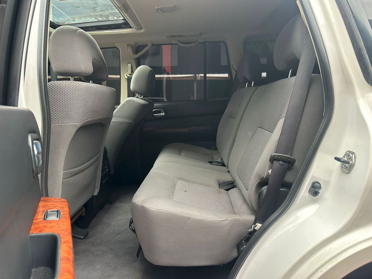 نيسان باترول سفاري Safari 4.8L A/T