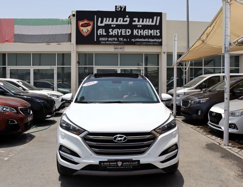 Hyundai Tucson GLS Plus ACCIDENTS FREE - GCC- GTLINE - FULL OPTION - ORIGINAL PAINT - PERFECT CONDITION INSIDE OUT
