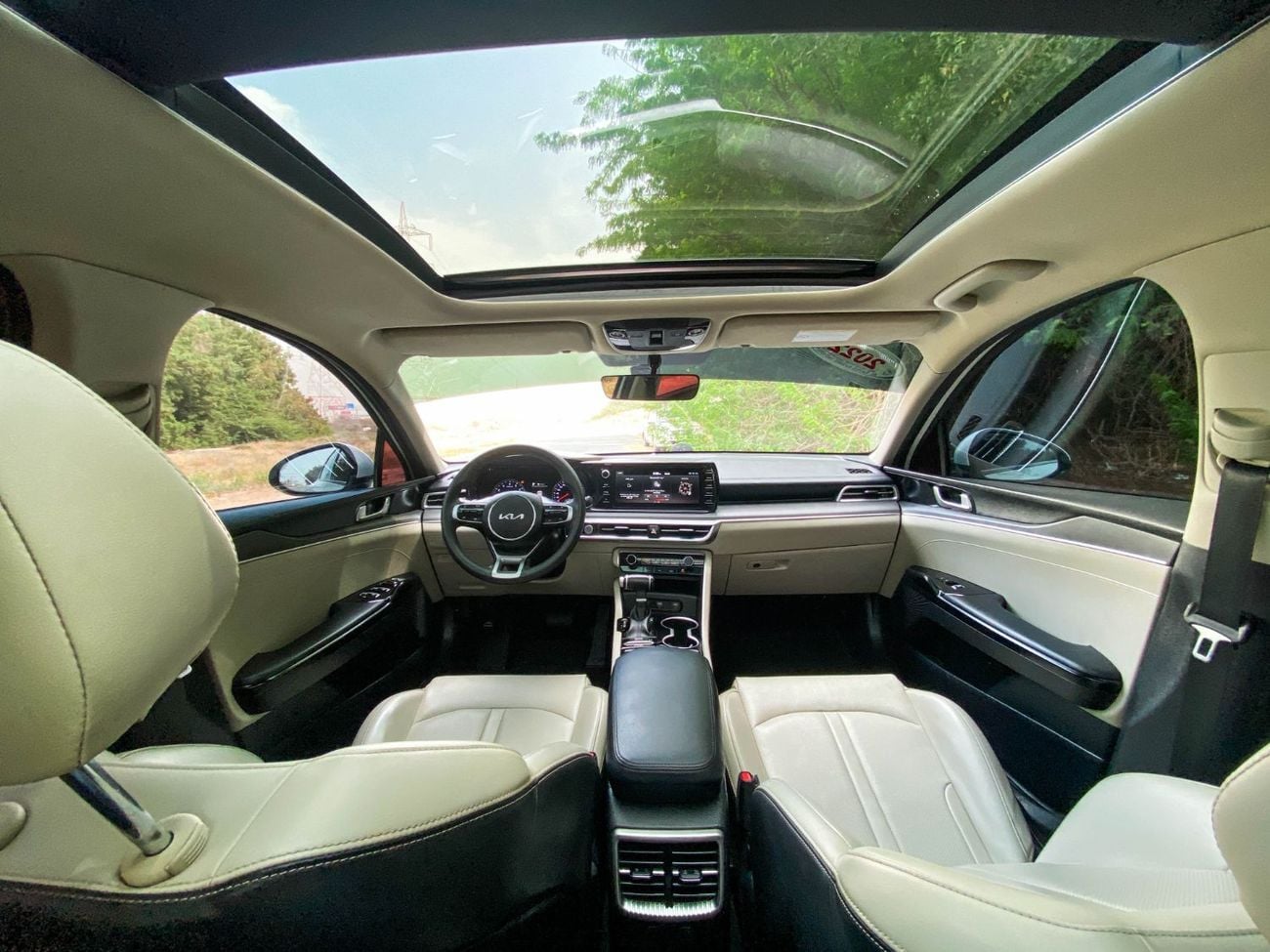 Kia K5 2.5L GDI EX Kia K5 2.5L, 2022 GCC, Full Option, Accident-Free Excellent Condition 1418 AED Monthly