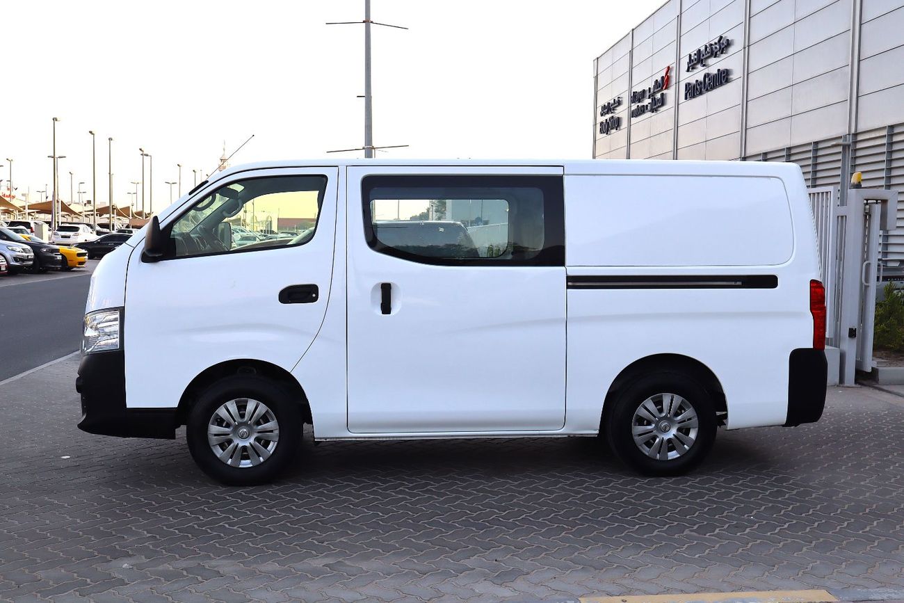 Nissan Urvan 6-Seater Manual (5-Door)