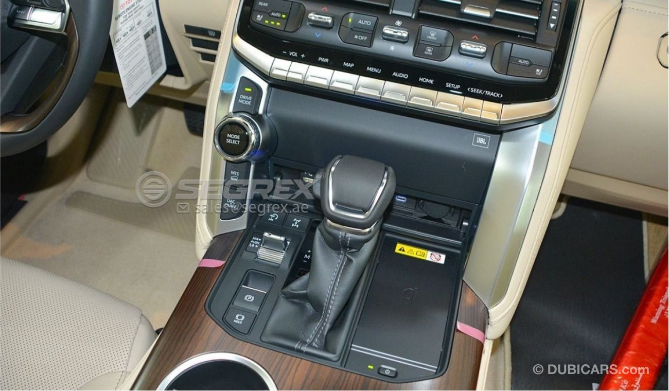 Toyota Land Cruiser GXR 3.5 petrol with Radar , JBL full option تسجيل محلي و تصدير