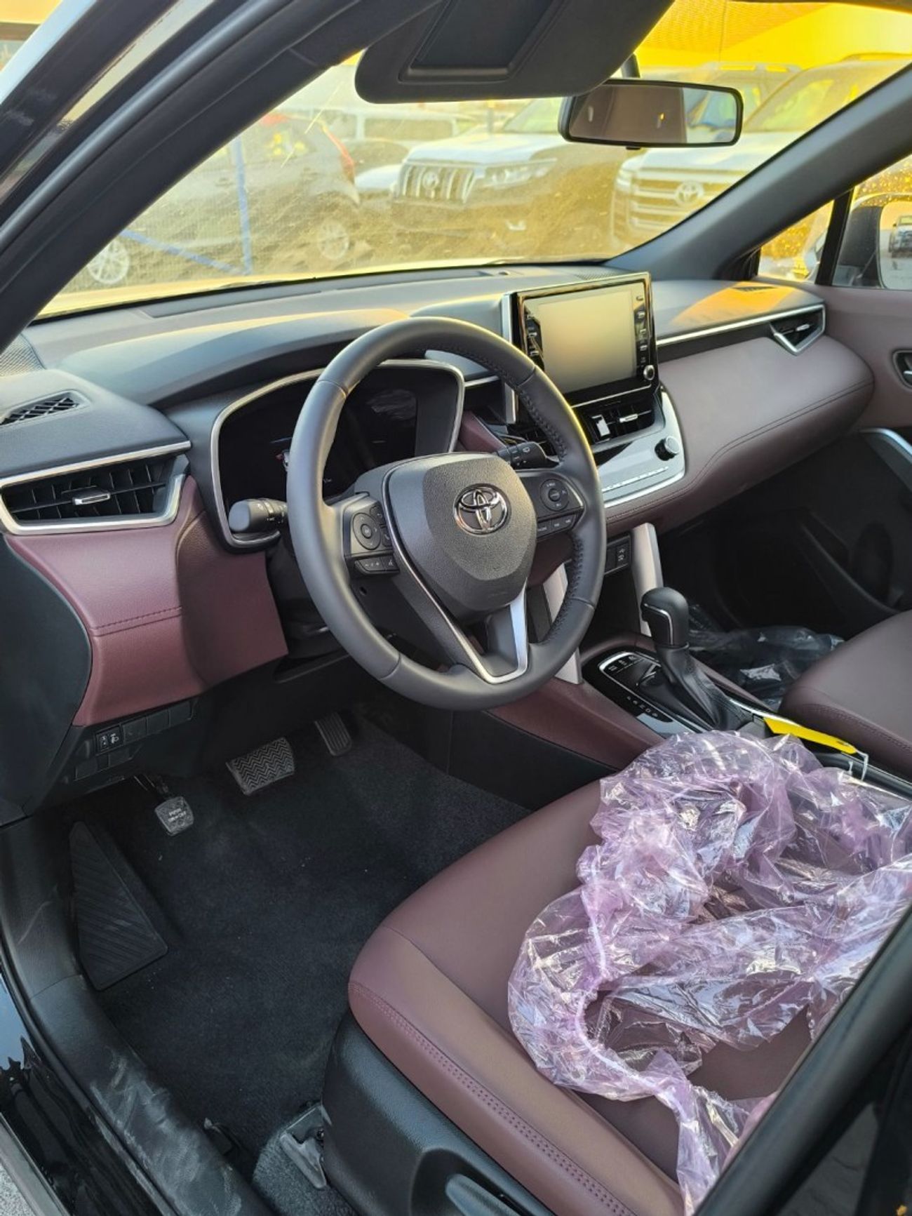 تويوتا كورولا كروس CROLLA CROSS 1.8L HYBRID 2024