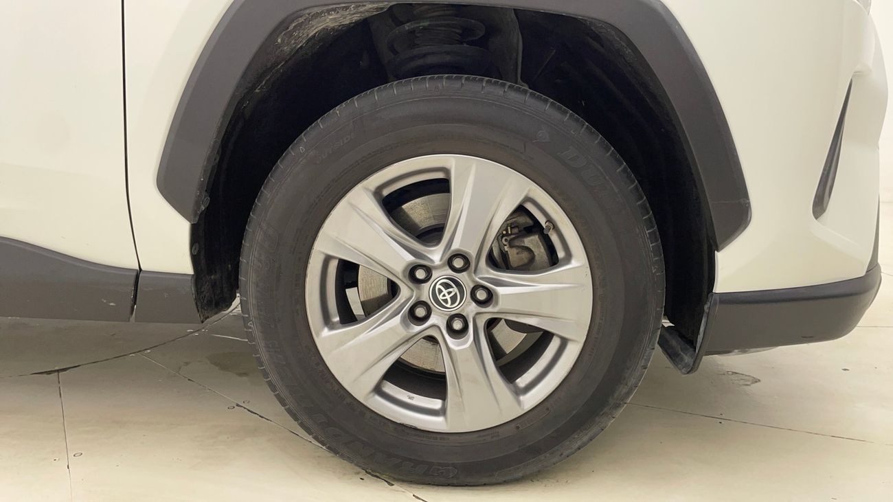 تويوتا راف ٤ EX 2.5 | بدون دفعة مقدمة | اختبار القيادة في المنزل