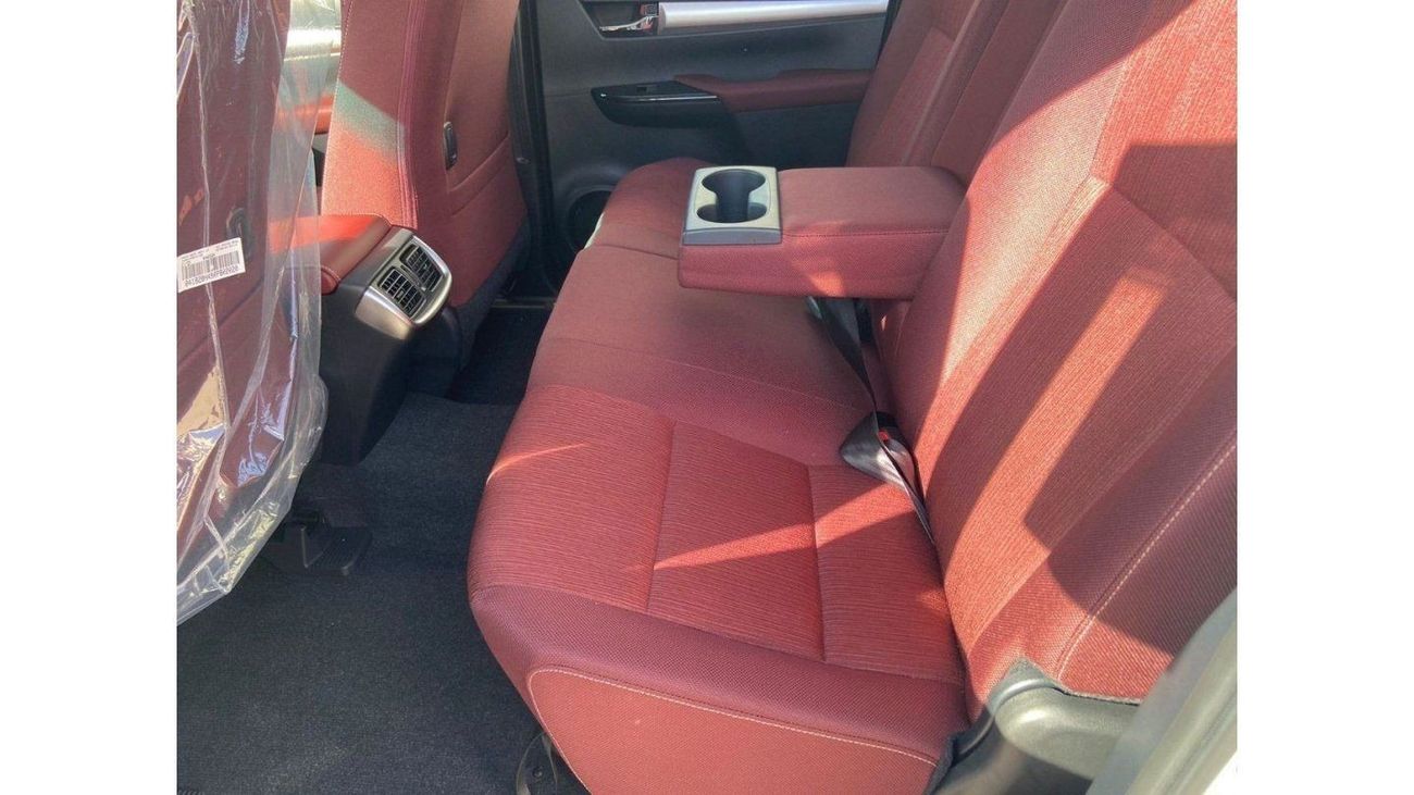 تويوتا هيلوكس DC DIESEL 2.4L 4x4 6AT FOR EXPORT