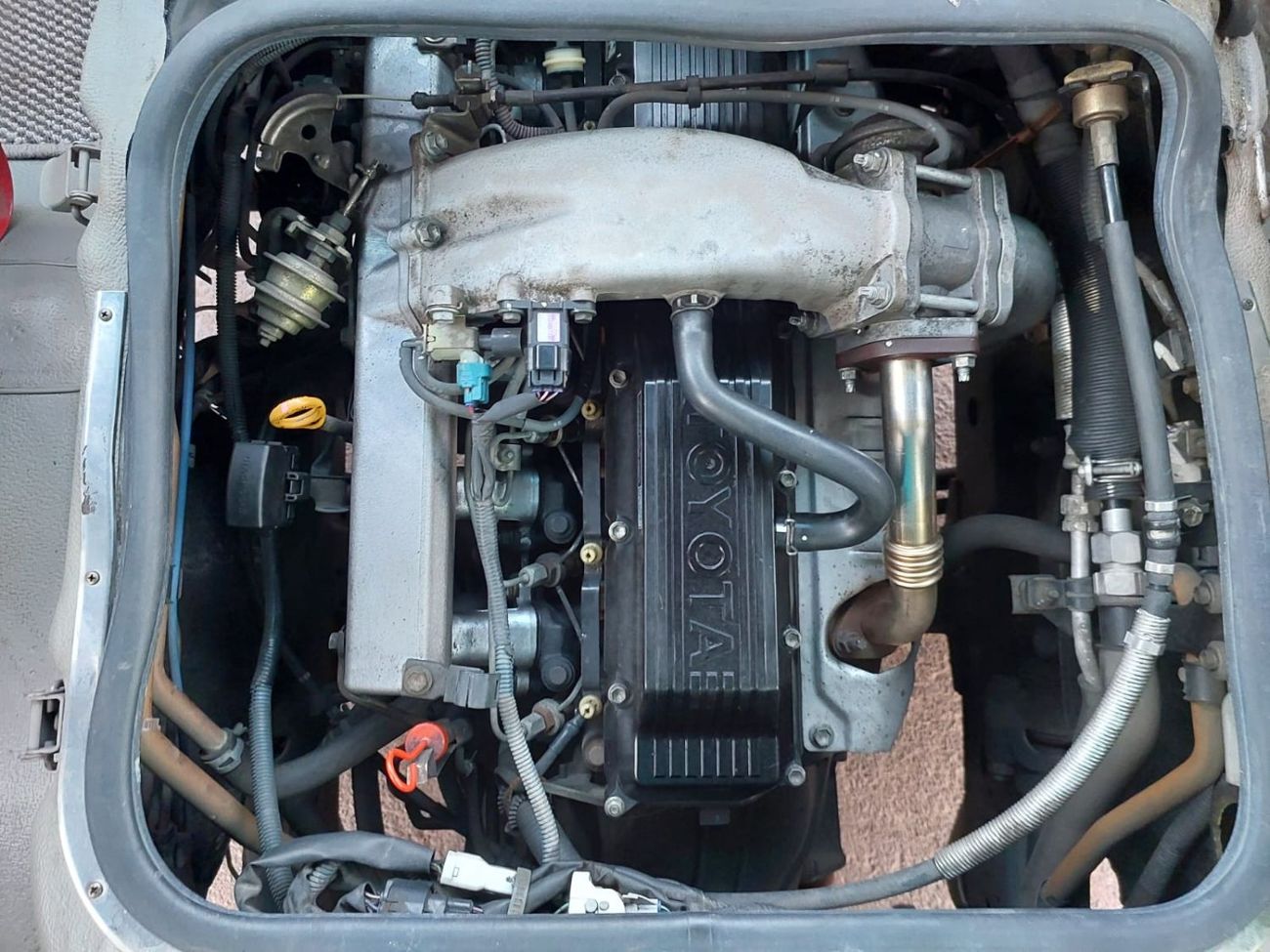 Toyota Coaster TOYOTA COASTER BUS RHD 2004 MODEL 4.0 L DIESEL AUTOMATIC(PM12501)