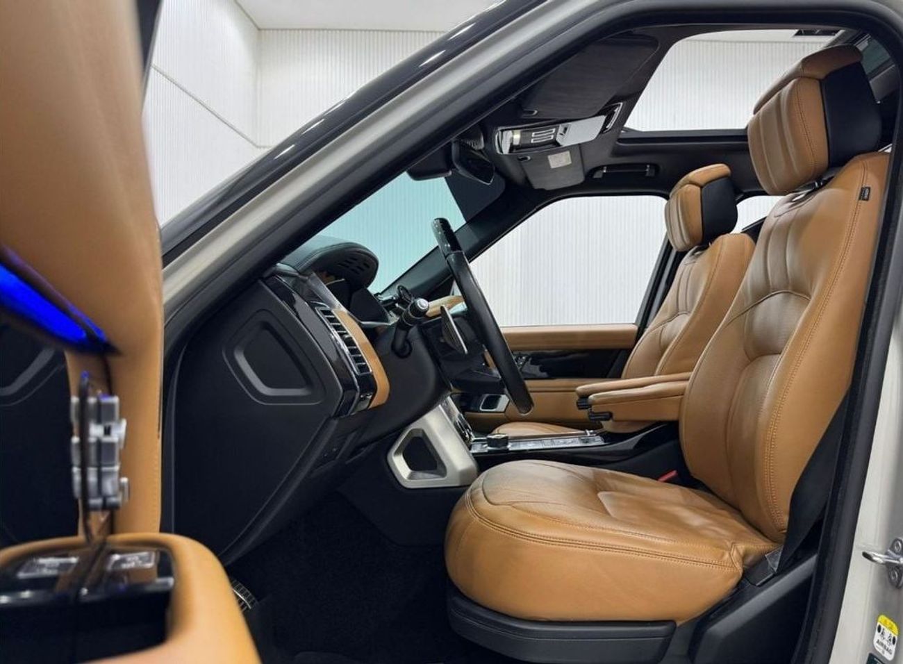 Land Rover Range Rover Vogue 5.0L 2018 Range Rover Vogue Autobiography, Agency Warranty + Service Package, Full Service His