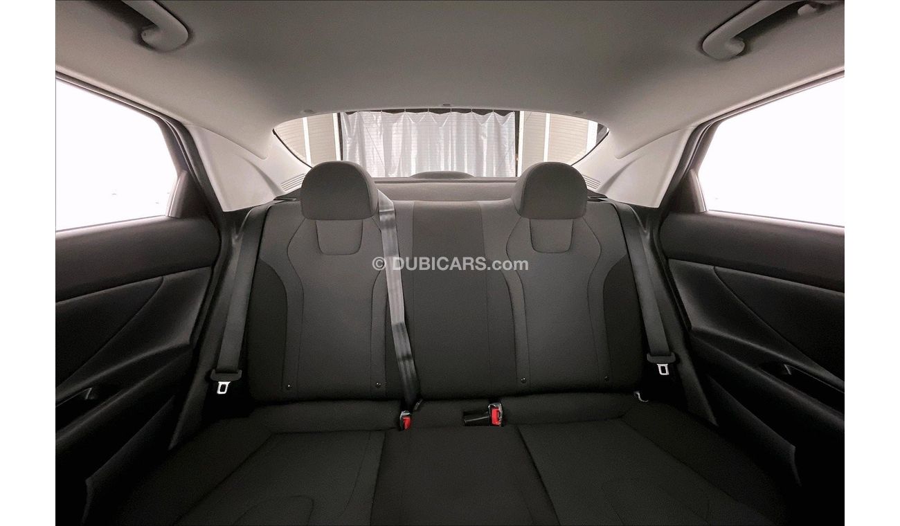 Hyundai Elantra Smart