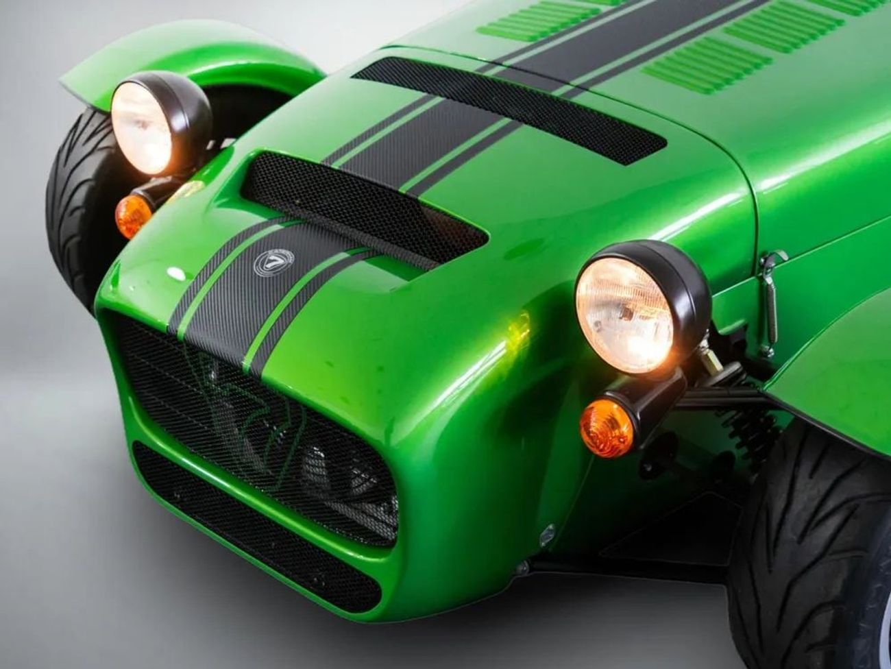 Caterham Seven 340R 2024 Caterham Special Order in Mercedes Magno Hell Green Pearl / Bespoke High Option Order /