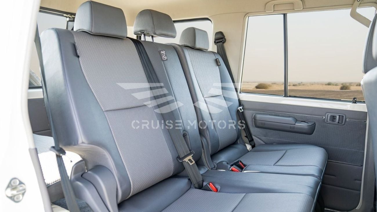 Toyota Land Cruiser 70 LC 76 - Manual - 4.2L - Diesel - Hard Top - Four Wheel Drive - 9 seats - 5 Door