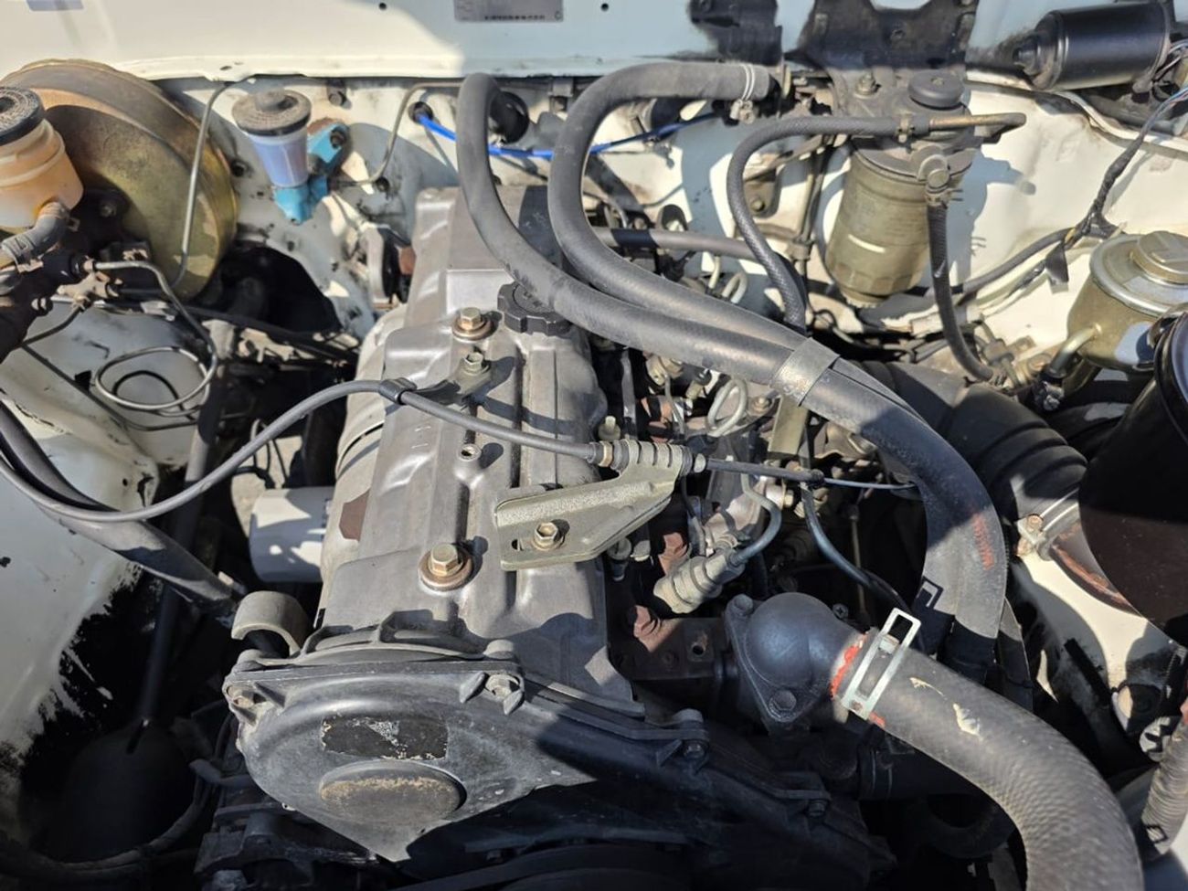 Toyota Hilux TOYOTA HILUX PICKUP RHD 1988 MODEL 2.4 L DIESEL MANUAL(PM76064)