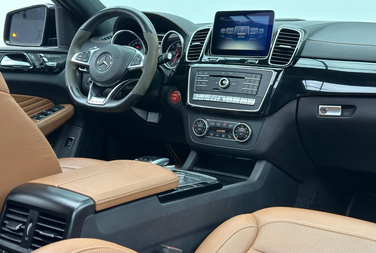 Mercedes-Benz GLE 43 AMG Coupe 3.0L 2018 Mercedes Benz GLE 43 AMG, Warranty, Full Service History, Excellent Condition, GCC