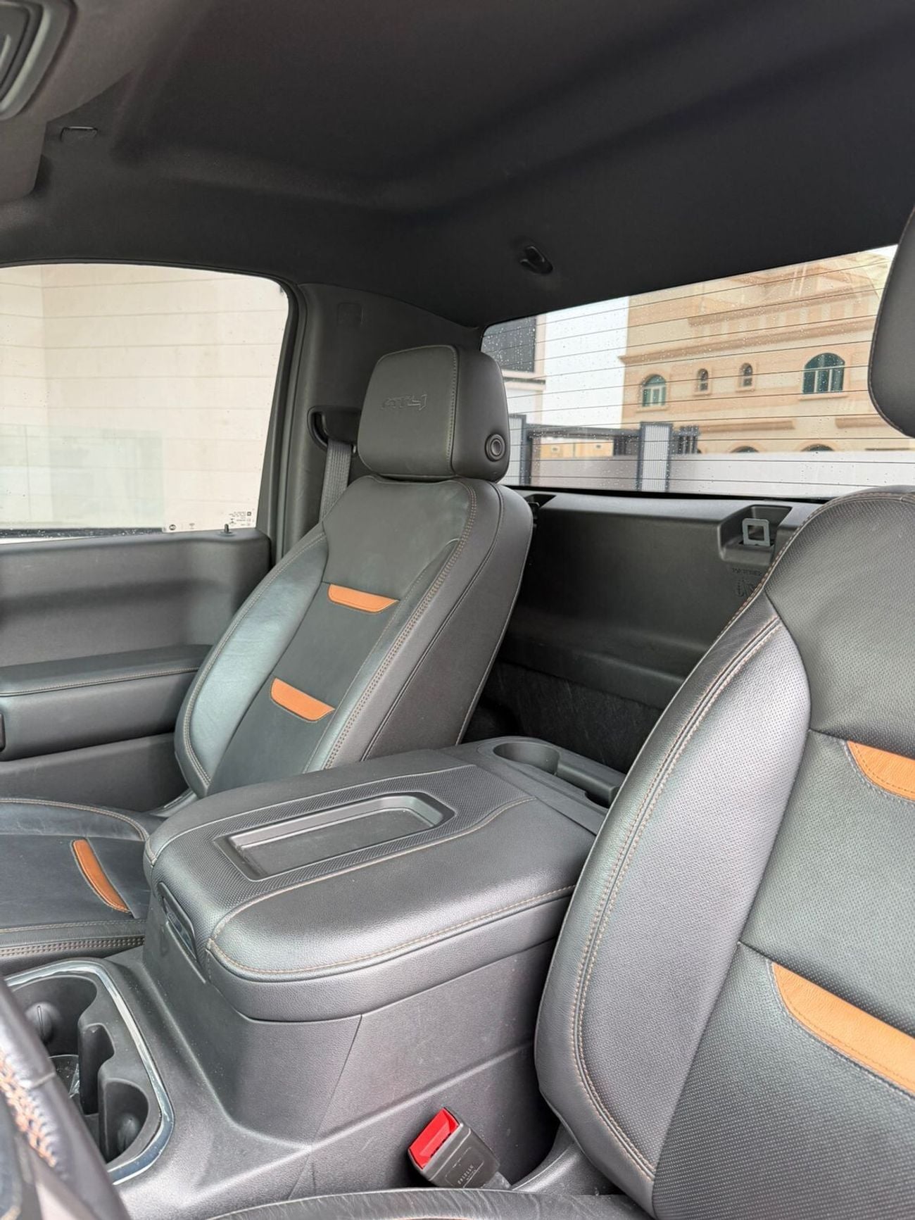 جي أم سي سييرا 5.3L V8 AT4 2 Doors