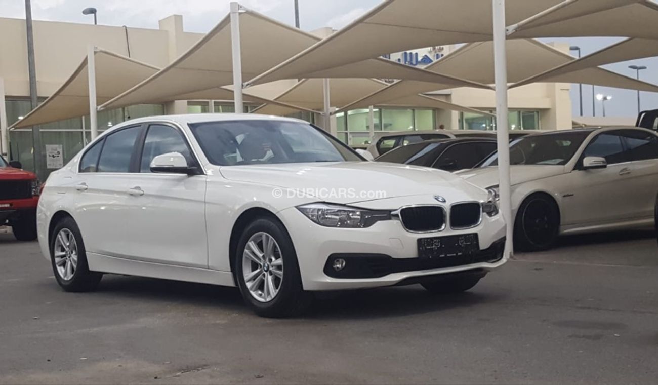 BMW 320i Bmw 320 model 2017 GCC car prefect condition full service full option low mileage