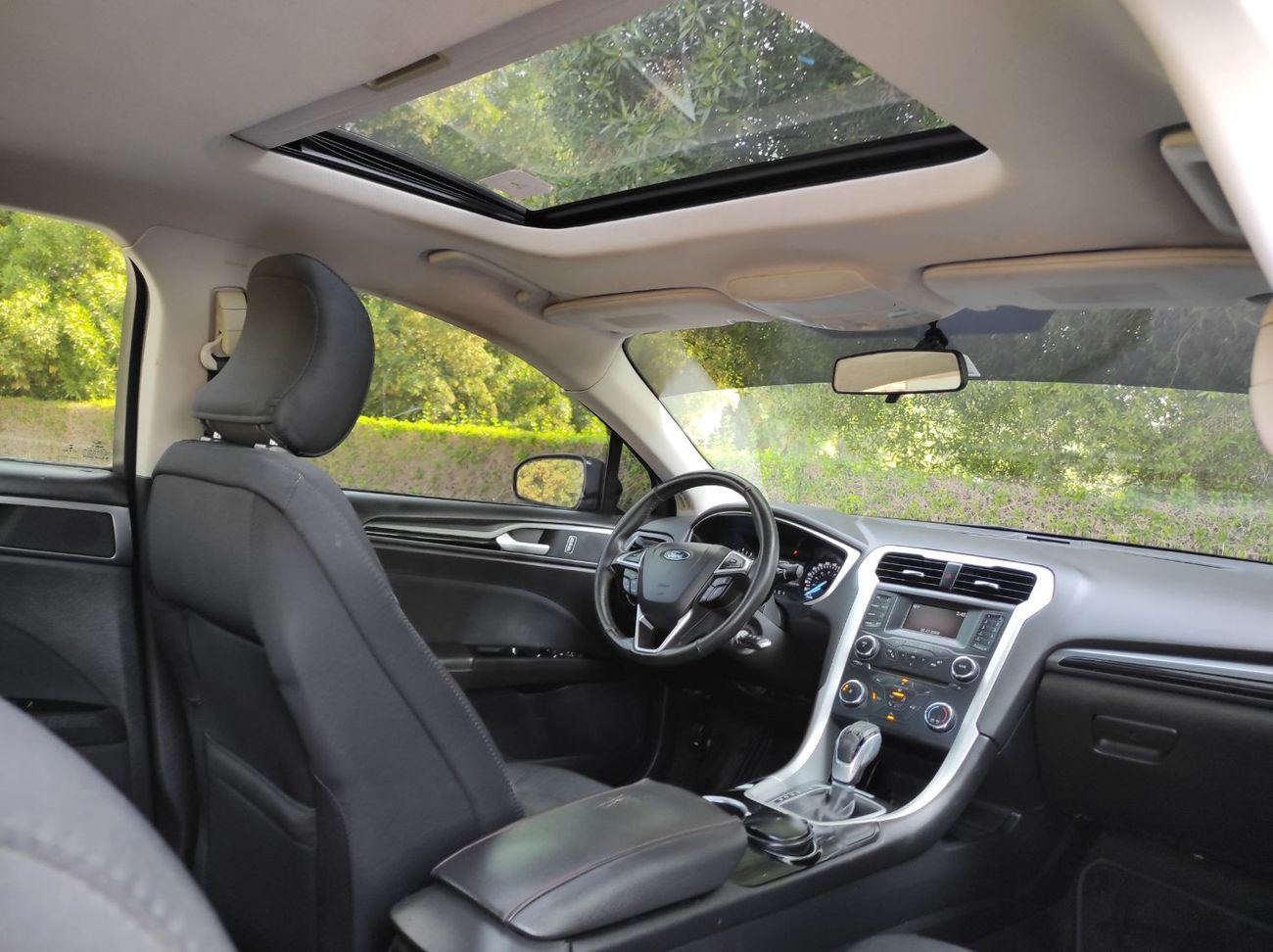 فورد فيوجن SE 2.0L Ford Fusion 2015 gcc V4 full opstions