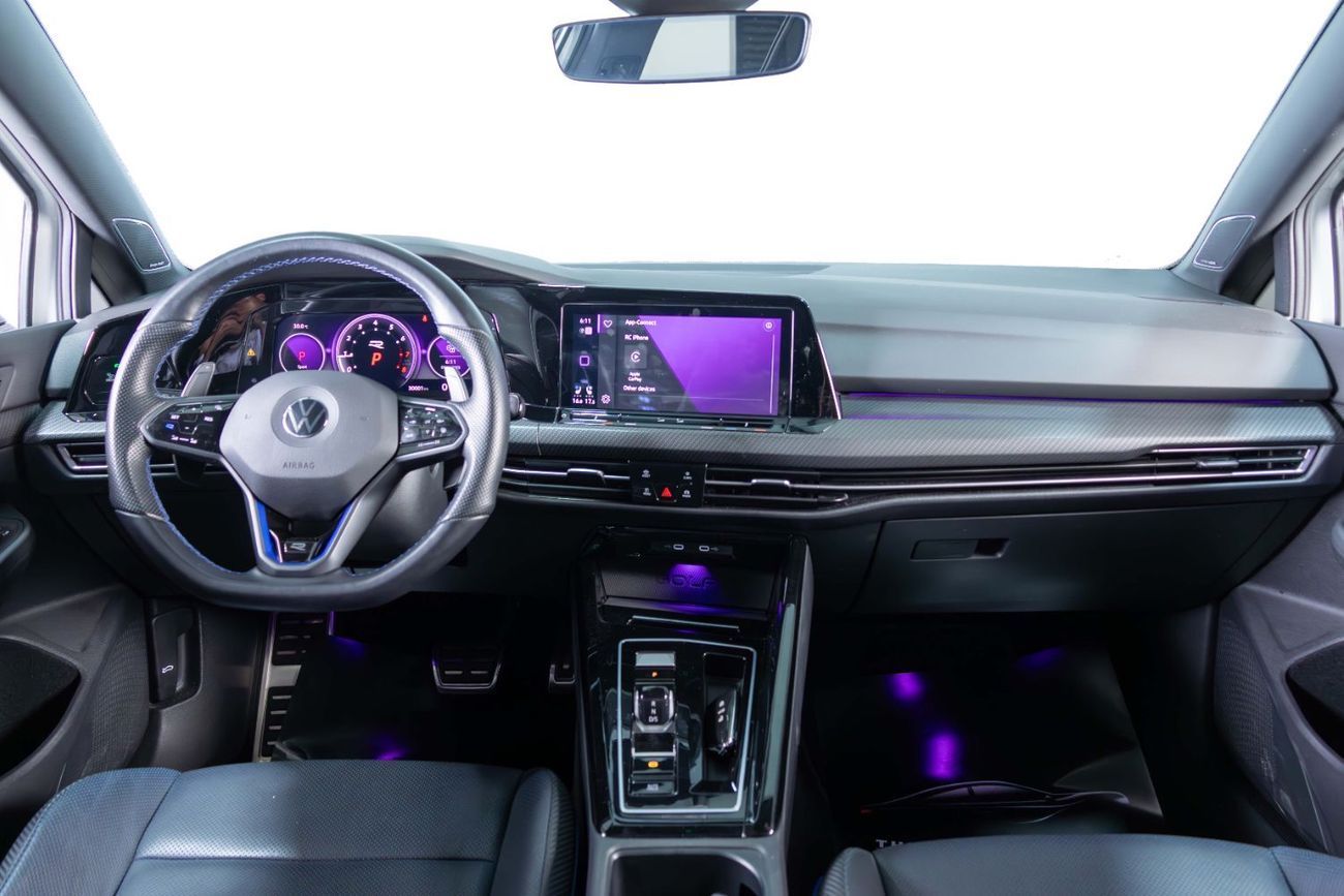 فولكس واجن جولف ار Base 2.0T