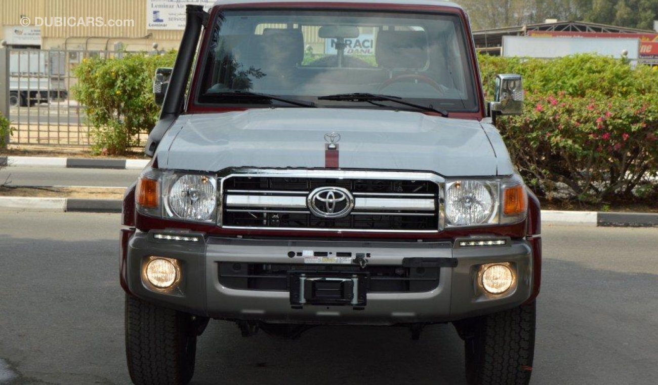 Toyota Land Cruiser Pick Up Double Cab LX V6 4.0L 4WD