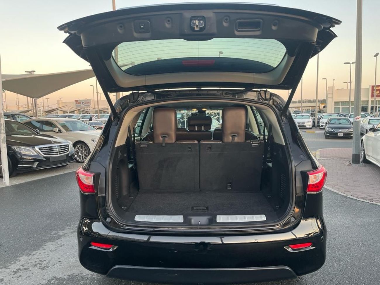 Infiniti QX60 Luxury Infiniti QX 60 _GCC_2015_Excellent Condition _Full option